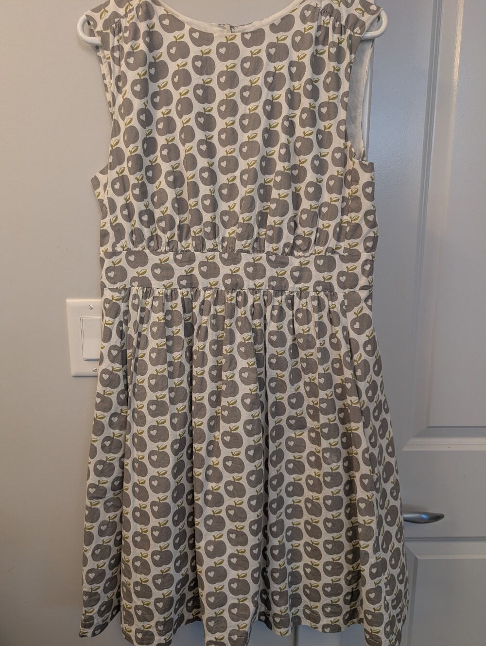 Emily & Fin Apple Print Dress, Size large